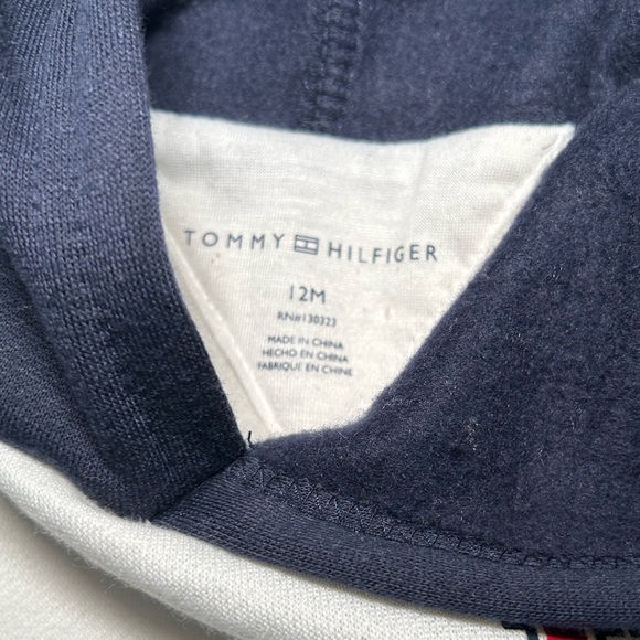 Like New! Tommy Hilfiger sweatshirt. 12mo - Picture 4 of 8